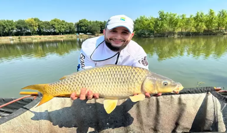 Descoperă gama de nade și momeli pentru pescuit de la Agroland